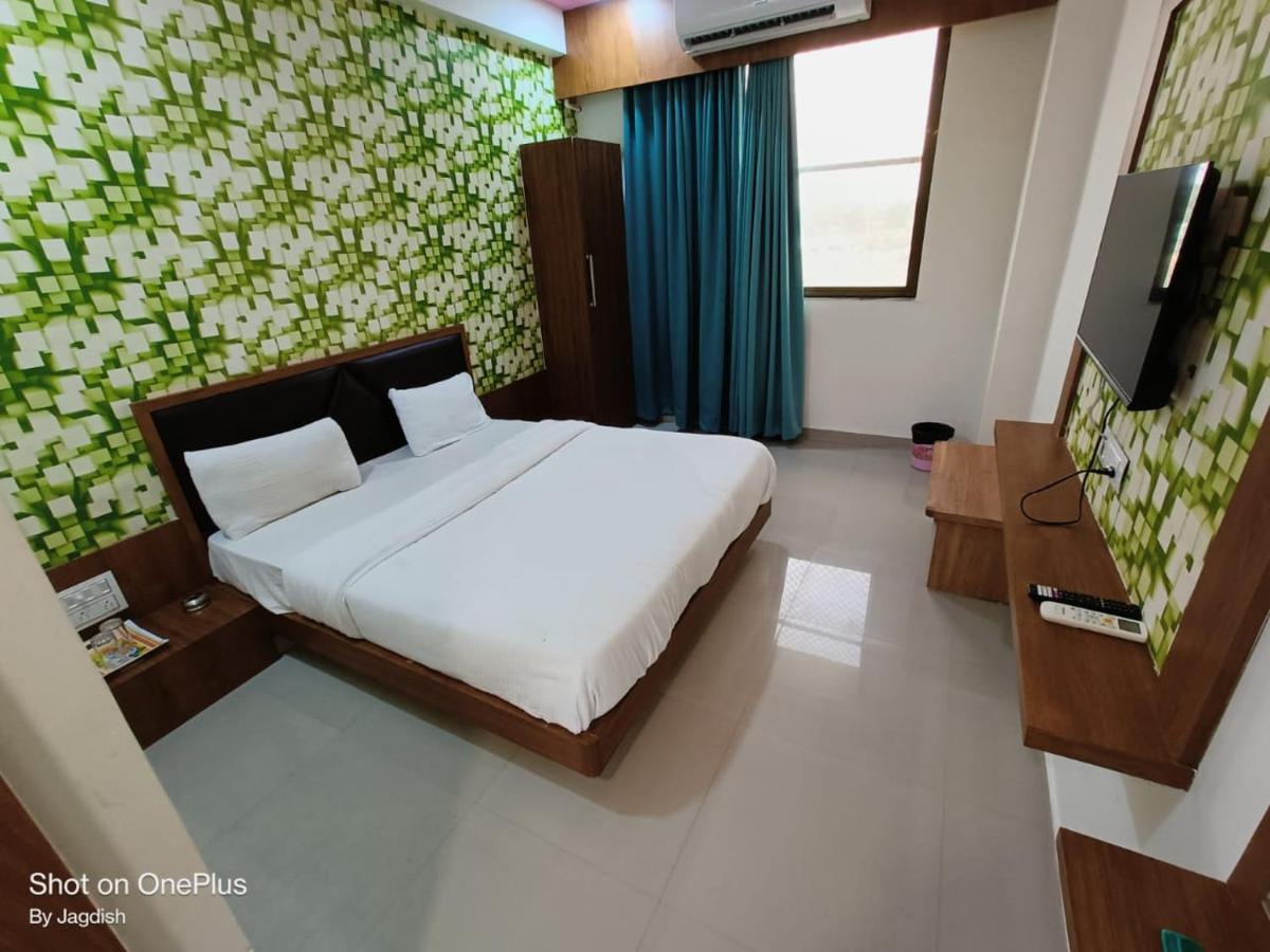 Hotel Asopalav Gandhinagar Luaran gambar