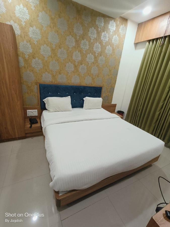 Hotel Asopalav Gandhinagar Luaran gambar